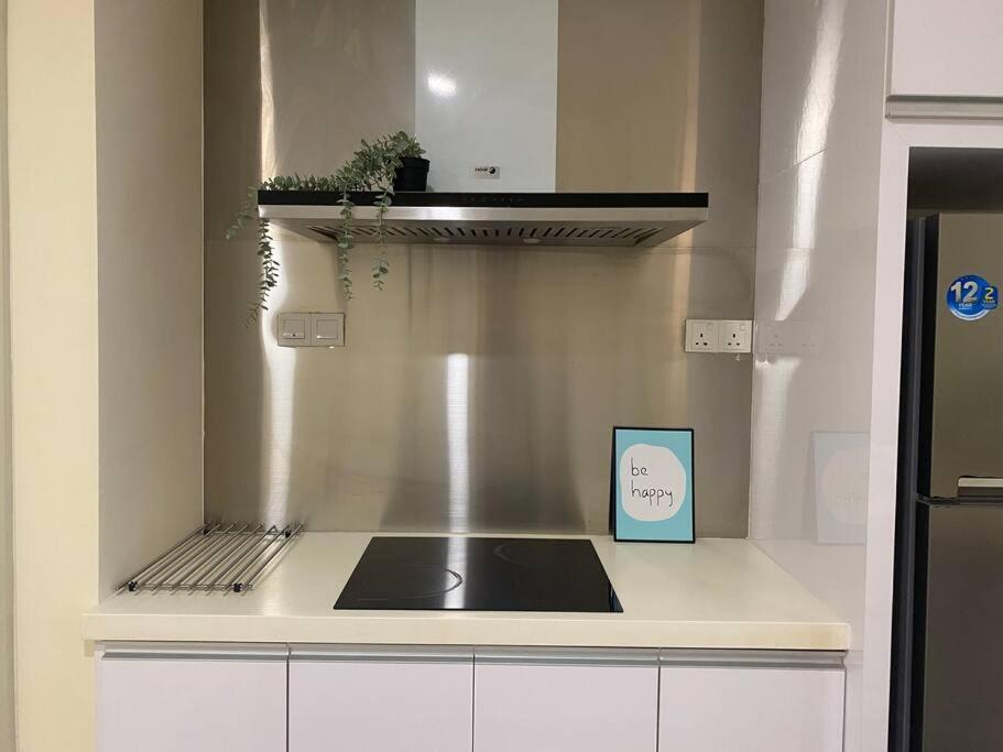 Apartment S01 Midvalley Mosaic Southkey 2br High Floor