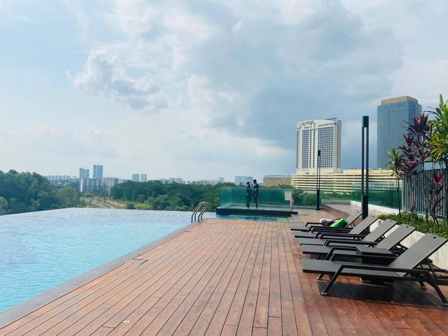 Apartment S01 Midvalley Mosaic Southkey 2br High Floor Johor Bahru