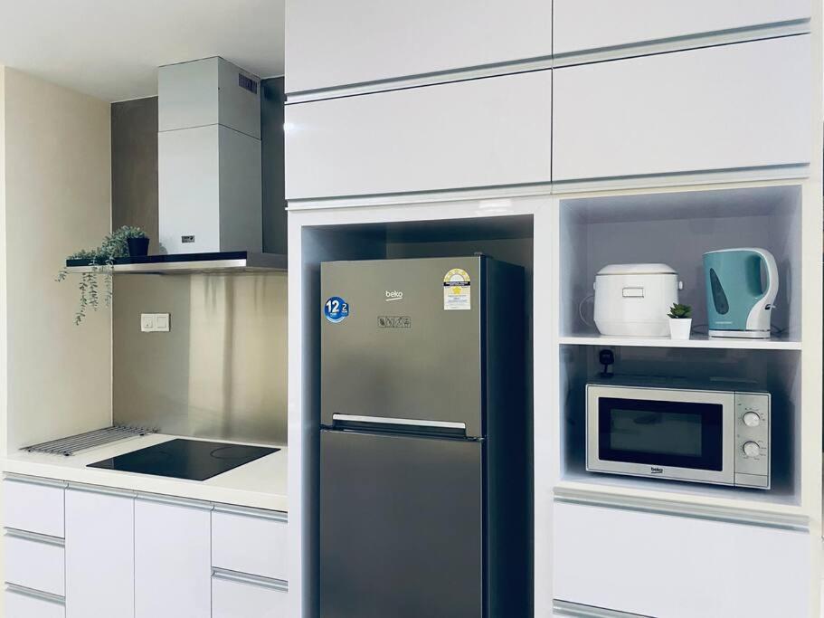 S01 Midvalley Mosaic Southkey 2br High Floor * Johor Bahru
